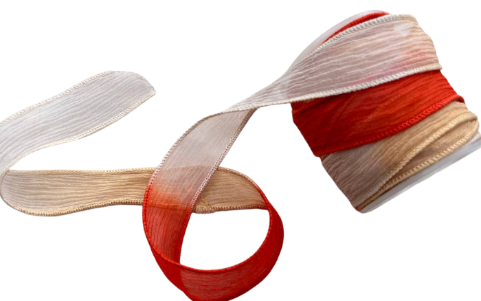 Seidenbänder auf Rollen