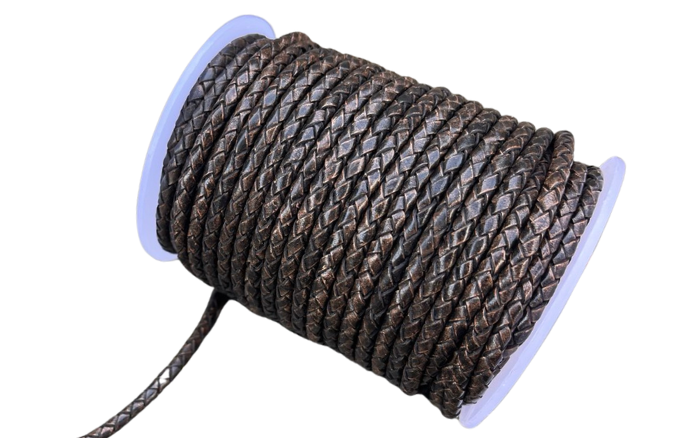 Geflochtene Lederschnüre